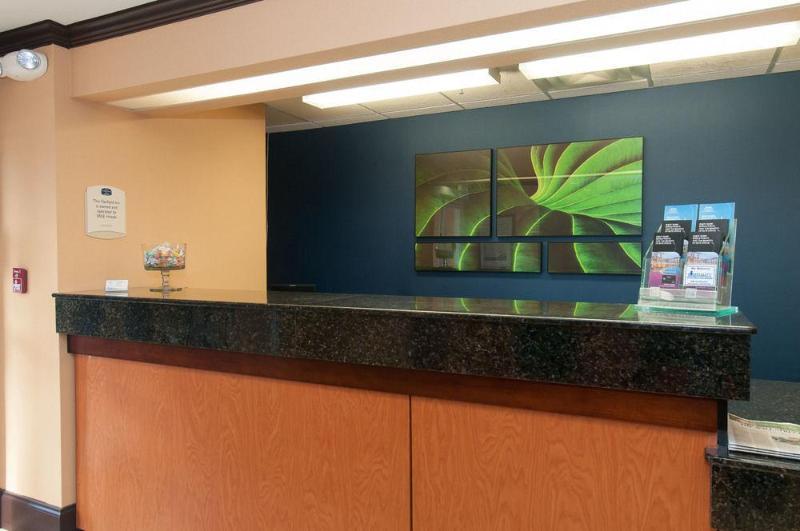 Fairfield Inn & Suites Columbia Northeast מראה חיצוני תמונה